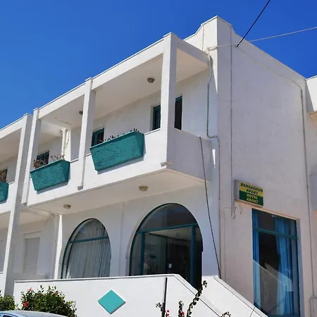 Hotel Arant 2*